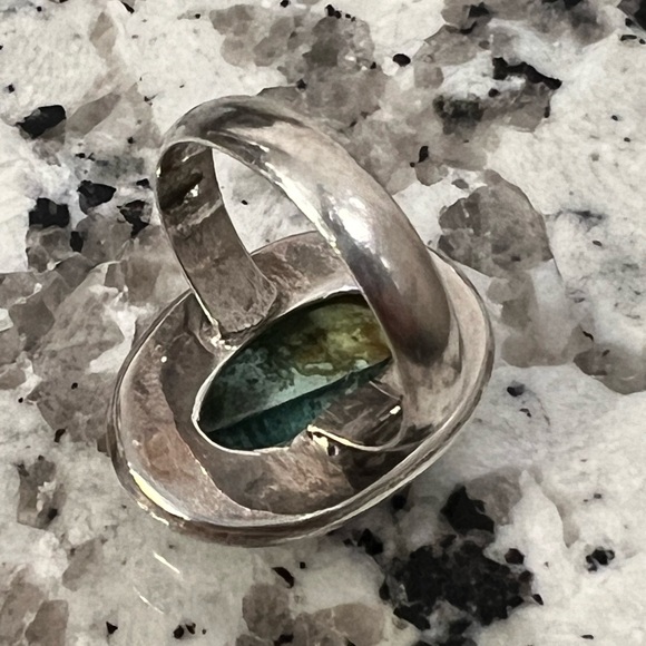 Turquoise Sterling Silver Oval Ring Size 8 - Picture 5 of 11